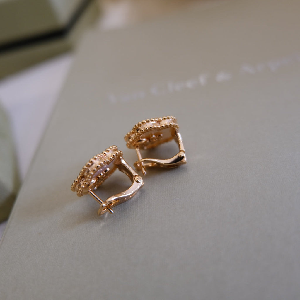 ¡®Twinkle jewelry¡¯LUCKY PINK GOLD WHITE MOP EARRINGS