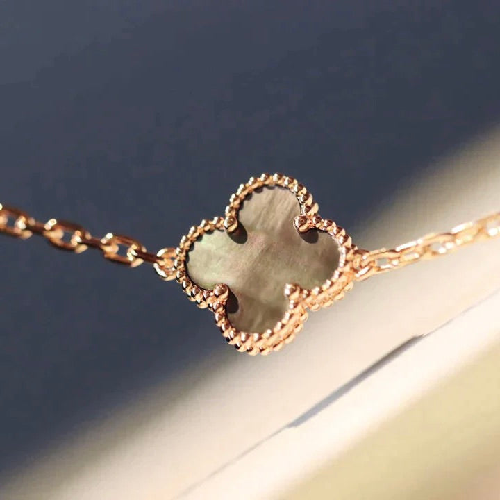 ¡®Twinkle jewelry¡¯CLOVER 20 MOTIFS DARK MOP DIAMOND  NECKLACE