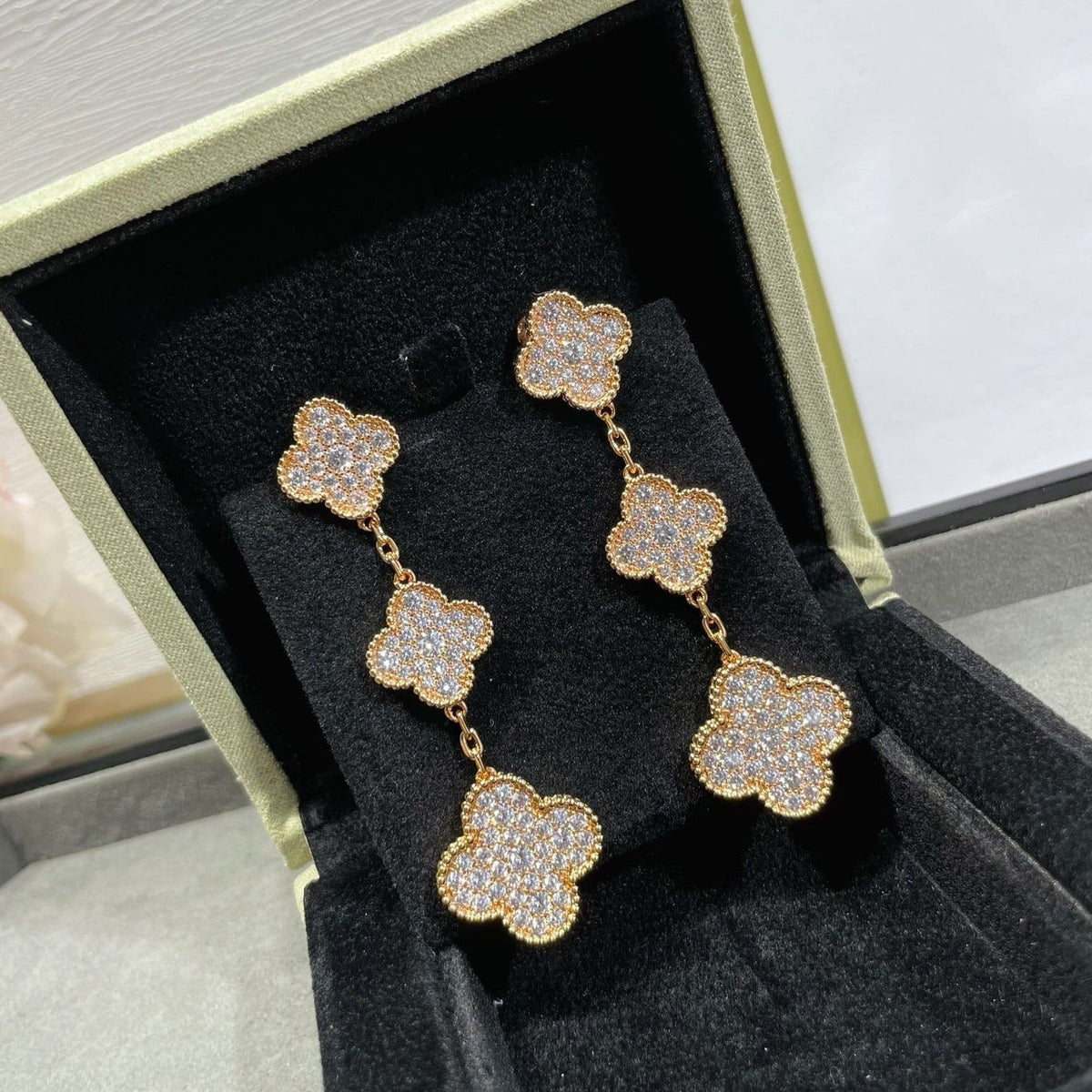 ¡®Twinkle jewelry¡¯CLOVER 3 MOTIFS DIAMOND PAVED ROSE GOLD EARRINGS