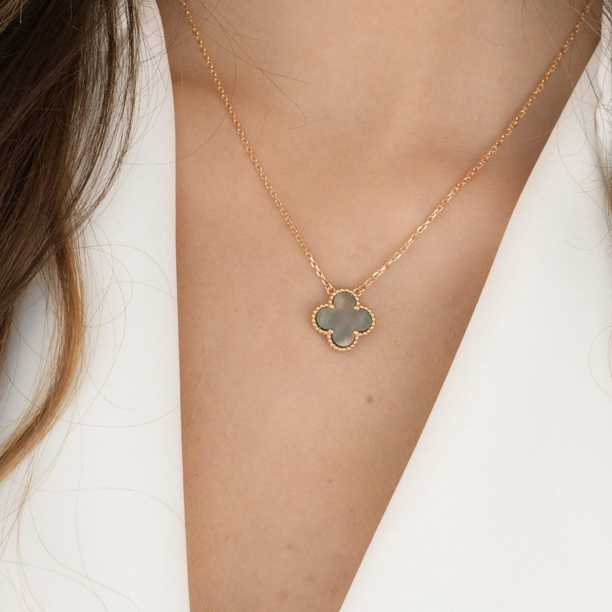 ¡®Twinkle jewelry¡¯CLOVER 15MM  GRAY MOTHER OF PEARL NECKLACE
