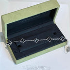 [Twinkle jewelry]New  CLOVER 5 MOTIF PULSAR STONE BRACELET COLLECTION