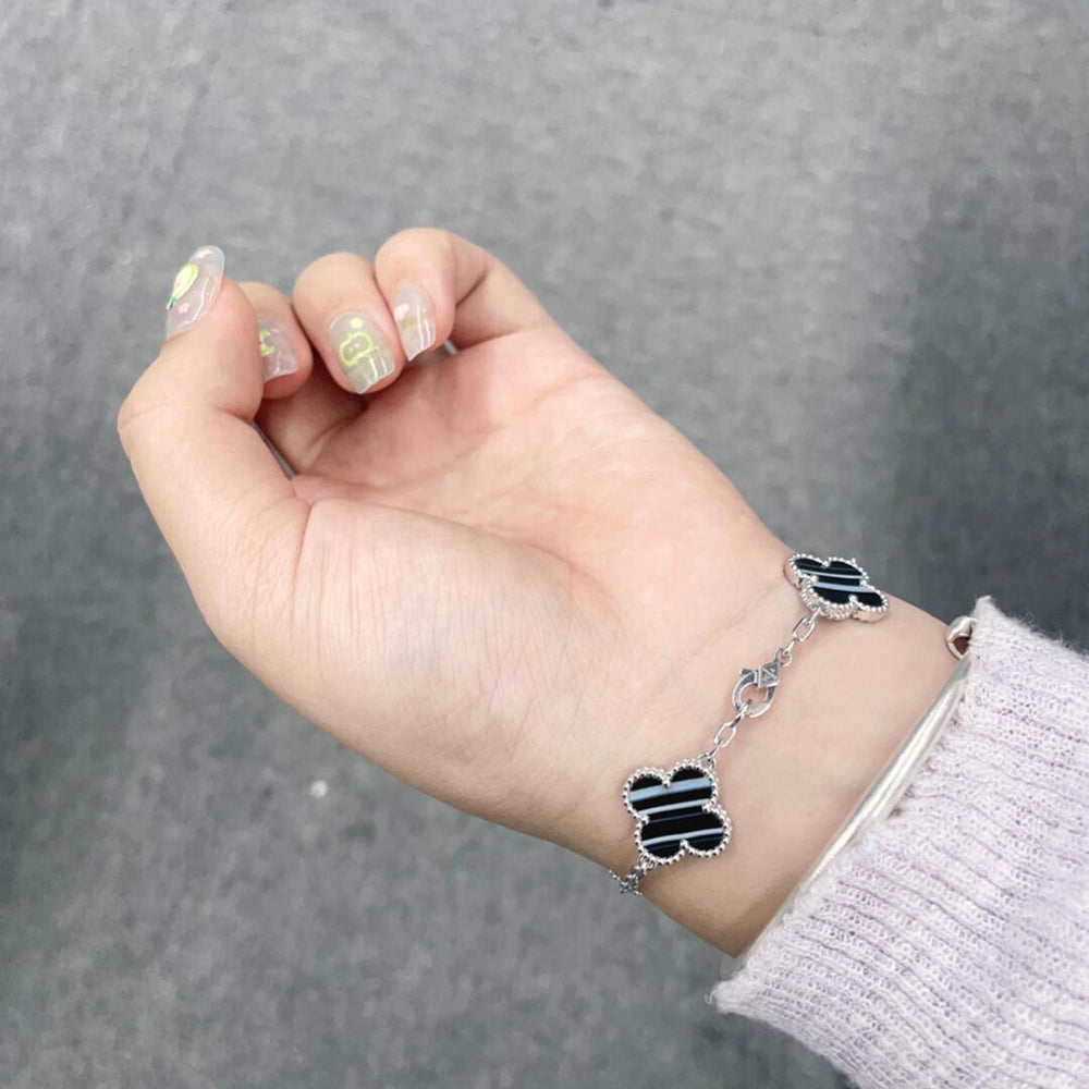 ¡®Twinkle jewelry¡¯CLOVER 5 MOTIF VEINED ONYX BRACELET SILVER