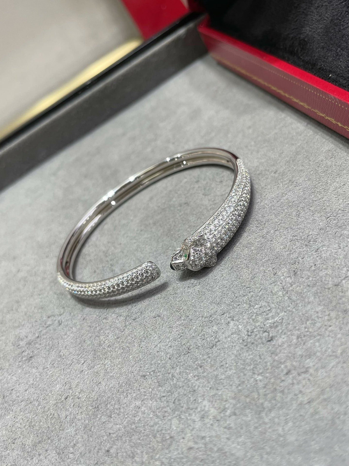 ¡®Twinkle jewelry¡¯PANTHERE FULL DIAMOND OPEN BRACELET
